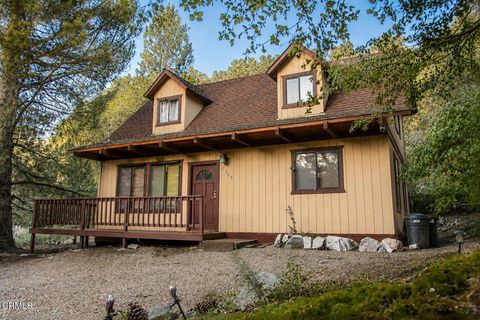 Photo of 2320 Glacier Drive, Frazier Park, CA 93225 (MLS # V1-37294)