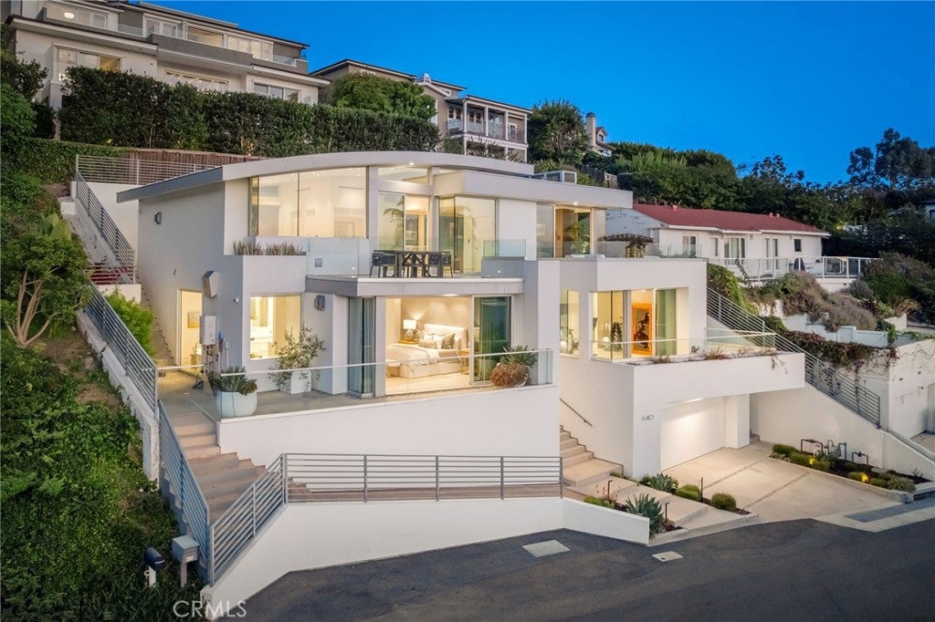 640 Temple Hills Drive, Laguna Beach CA 92651 - Photo 6