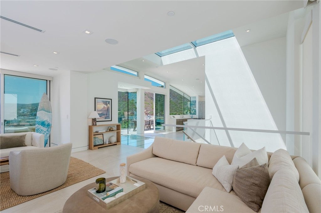 640 Temple Hills Drive, Laguna Beach CA 92651 - Photo 15