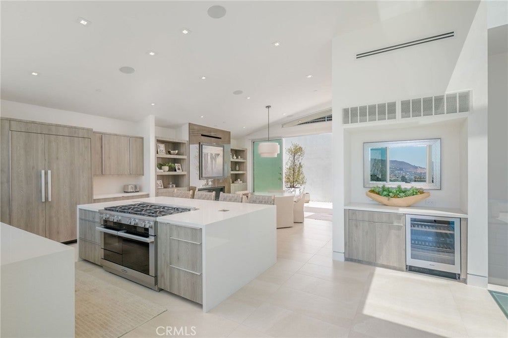 640 Temple Hills Drive, Laguna Beach CA 92651 - Photo 10