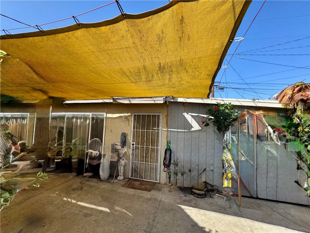 5067 E 60th