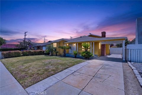 Photo of 720 W 108th ST, Los Angeles, CA 90044 (MLS # PW26112999)