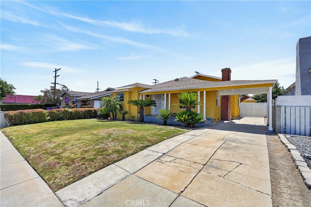 Photo of 720 W 108th ST, Los Angeles, CA 90044 (MLS # PW26112999)