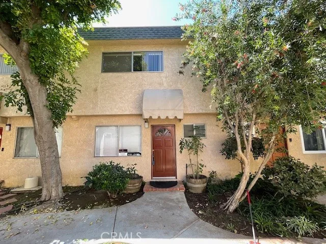 Northridge, California 91325, United States, 2 Bedrooms Bedrooms, ,2 BathroomsBathrooms,Residential,Active,247507