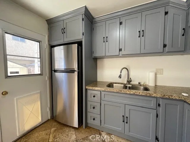 Northridge, California 91325, United States, 2 Bedrooms Bedrooms, ,2 BathroomsBathrooms,Residential,Active,247507