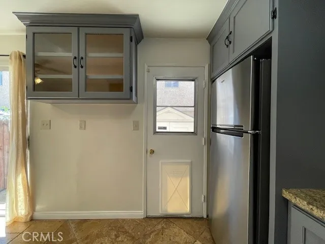 Northridge, California 91325, United States, 2 Bedrooms Bedrooms, ,2 BathroomsBathrooms,Residential,Active,247507