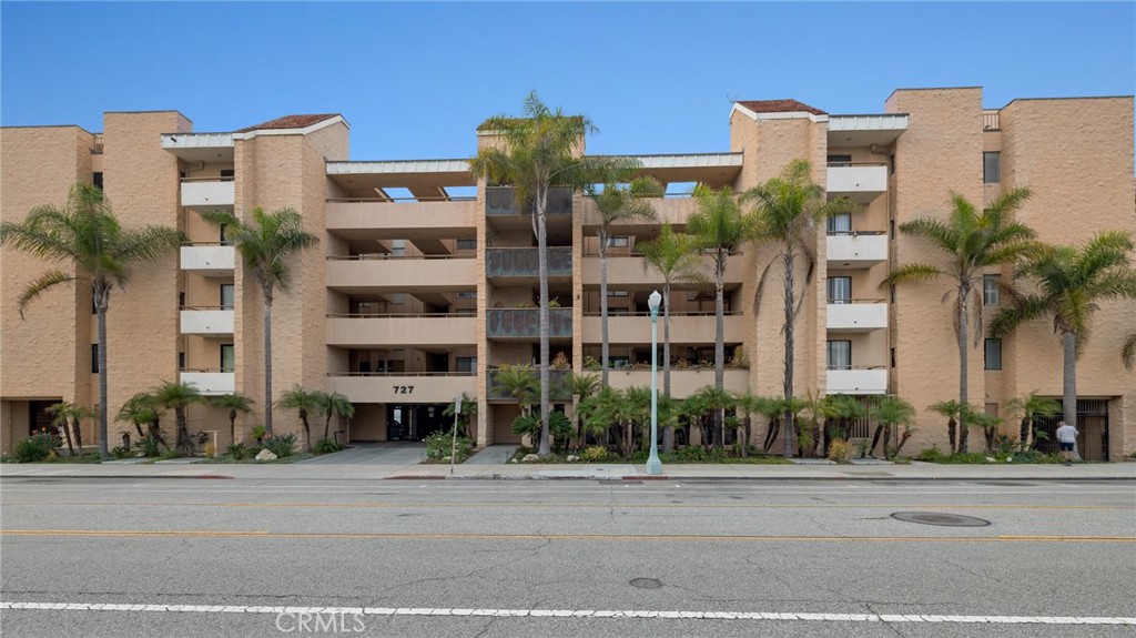 727 Esplanade 306