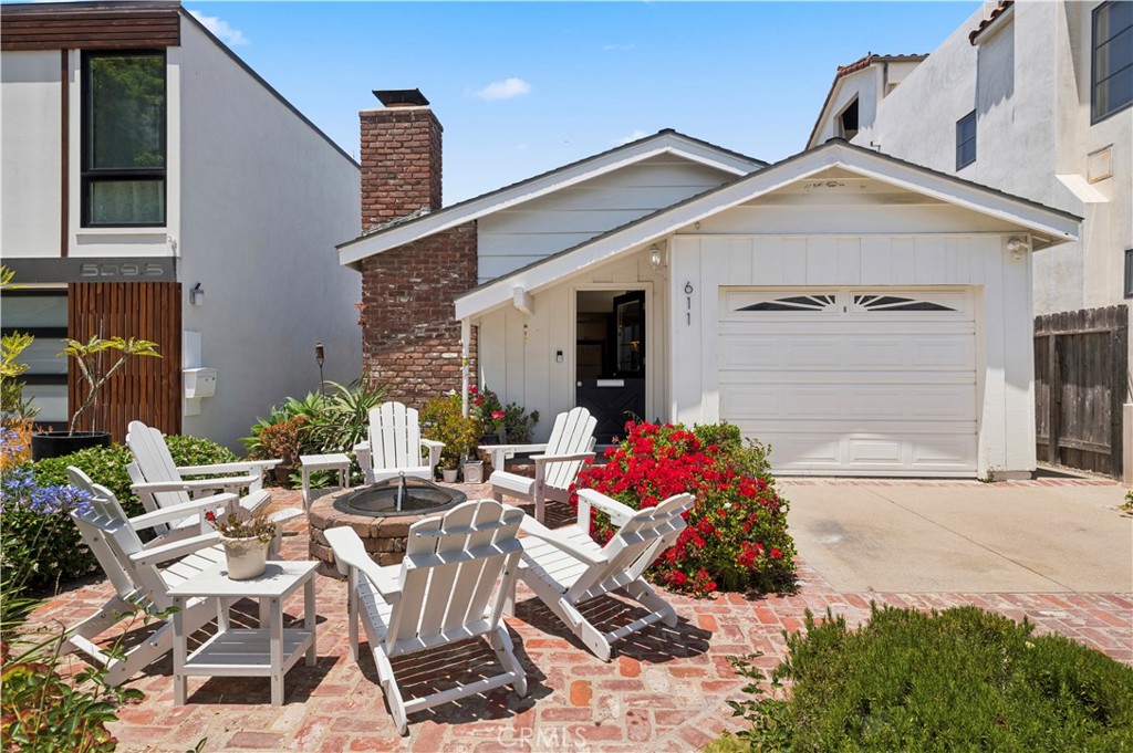 611 Larkspur