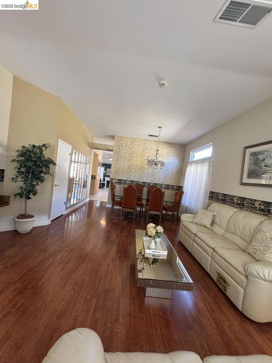 2257 Southwood Dr