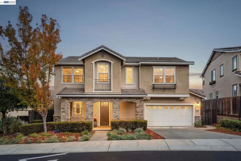 Photo of 310 Elworthy Ranch Cir, Danville, CA 94526 (MLS # 41125660)