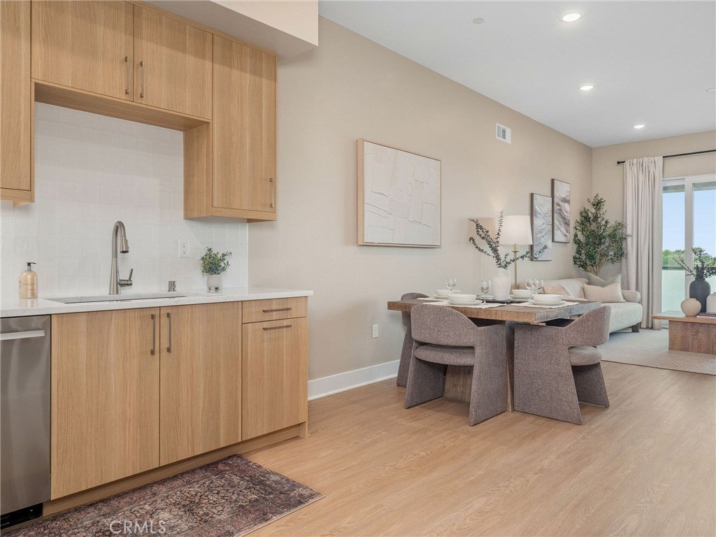 159 2nd Street N
