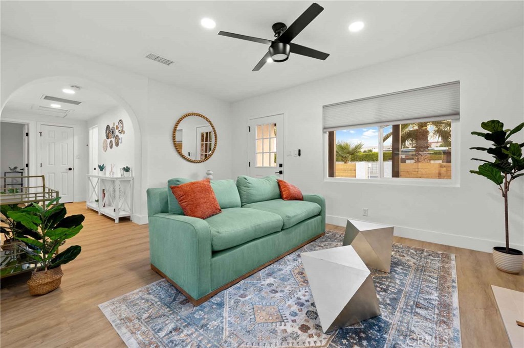 Palm Springs View Estates (33476) - Residential Lease