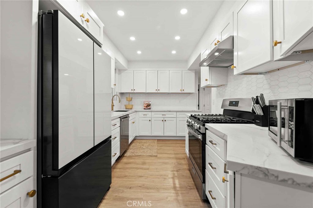 Palm Springs View Estates (33476) - Residential Lease