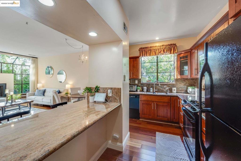 BERKELEY - Residential