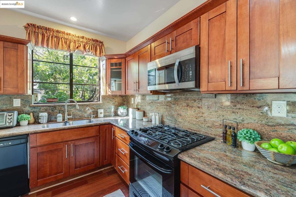 BERKELEY - Residential