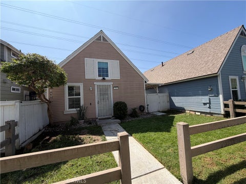 Photo of 14515 Woodland DR #13, Fontana, CA 92337 (MLS # PF26204439)