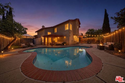 Photo of 337 Morningside Terrace, Palmdale, CA 93551 (MLS # 26831353)