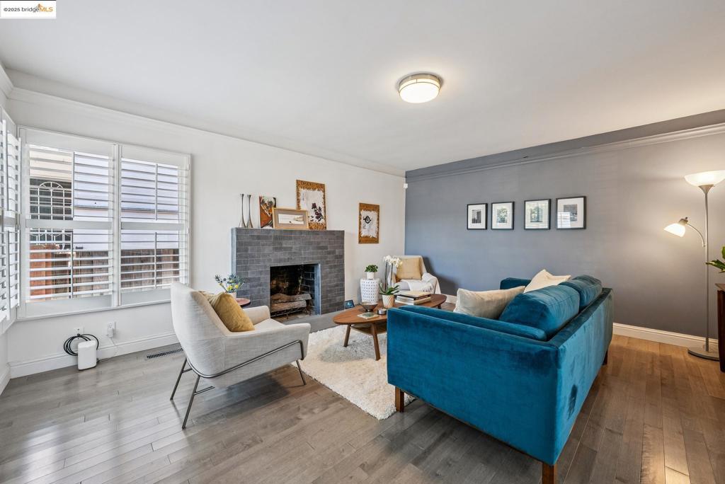 Properties 3 967 31St St