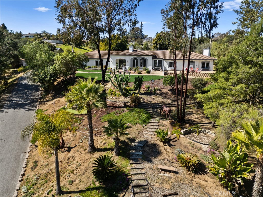 197 Morro Hills Road