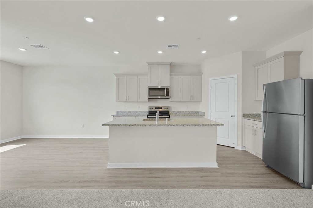 818 Longhorn Drive