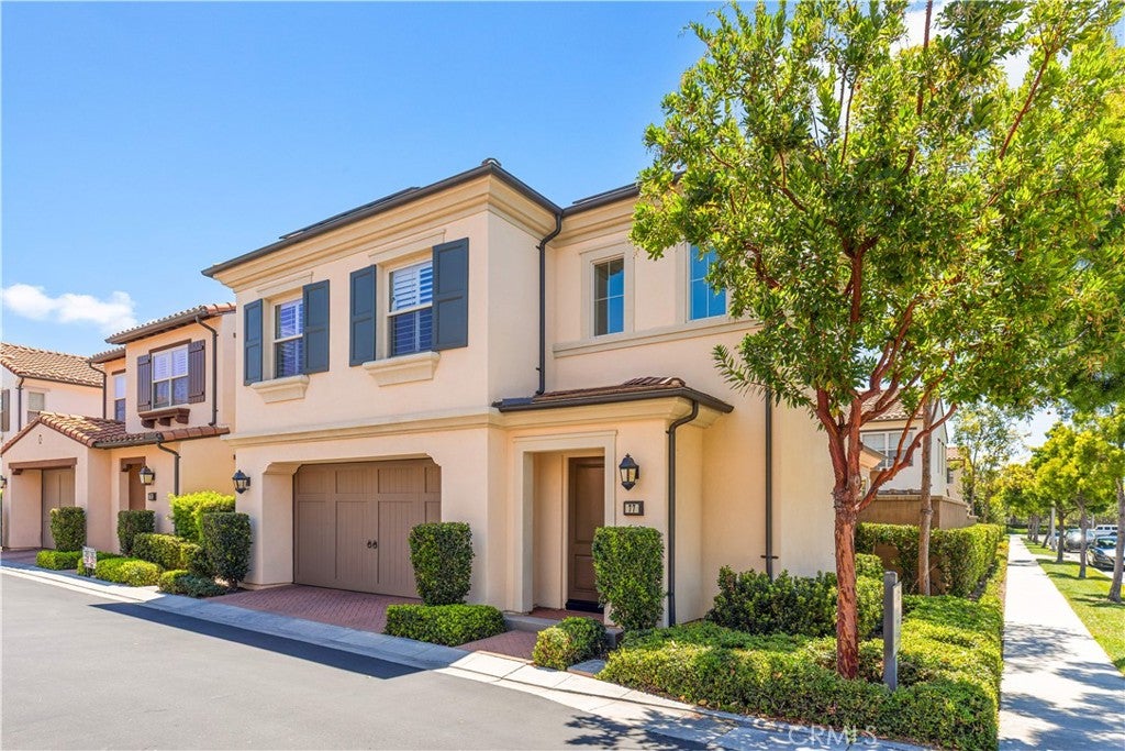 77 Rembrandt, Irvine CA 92620