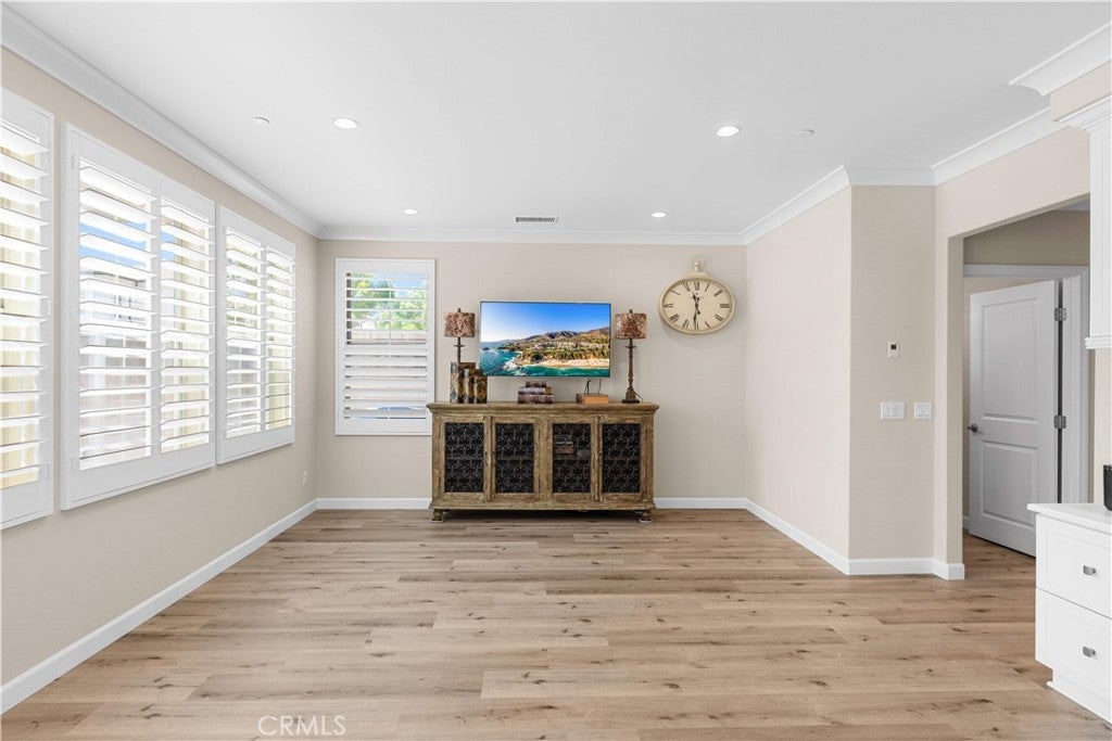 77 Rembrandt, Irvine CA 92620 - Photo 8