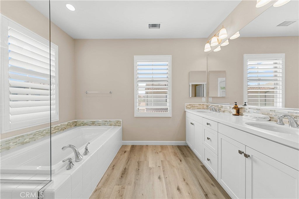 77 Rembrandt, Irvine CA 92620 - Photo 29
