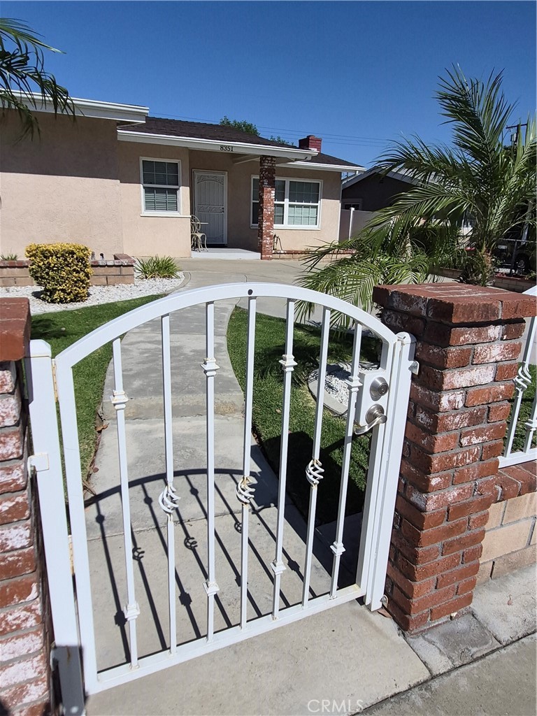 8351 Sierra Madre