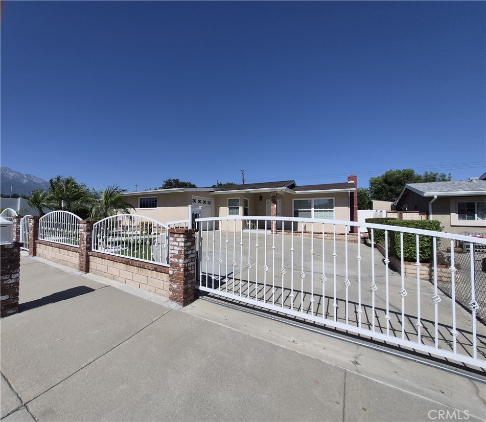 8351 Sierra Madre