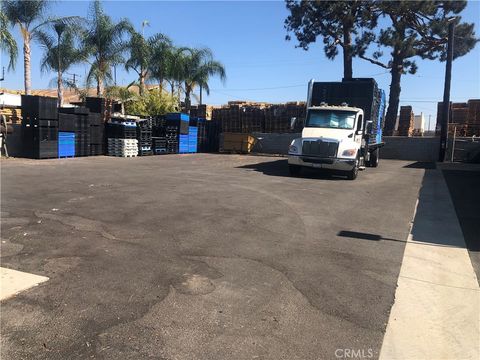 Photo of 248 Loranne Avenue NW, Pomona, CA 91767 (MLS # CV25243099) Photo of 248 Loranne Avenue NW, Pomona, CA 91767 (MLS # CV25243099)