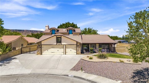 Photo of 42301 Woodstone LN, Lancaster, CA 93536 (MLS # SR26151341)