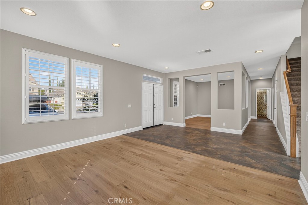 45084 Vine Cliff