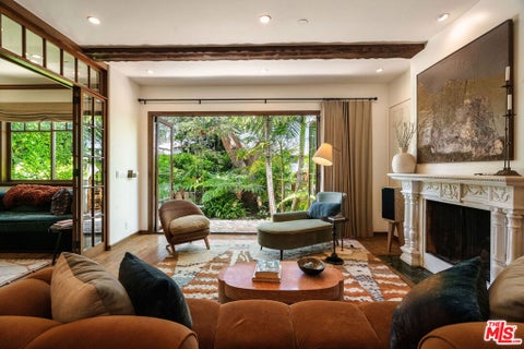 Photo of 1623 Crescent Place, Venice, CA 90291 (MLS # 25548077)