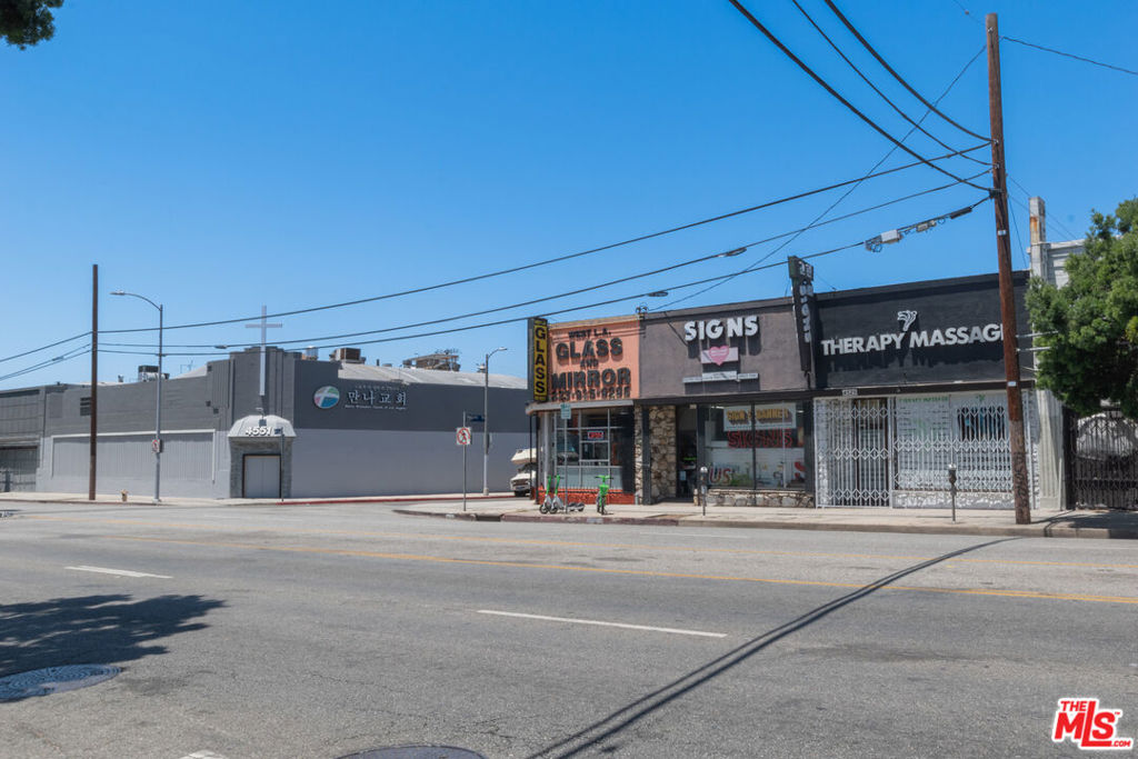 4525 W Pico Boulevard