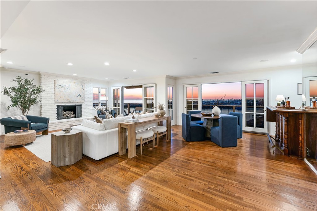 2727 Ocean Boulevard