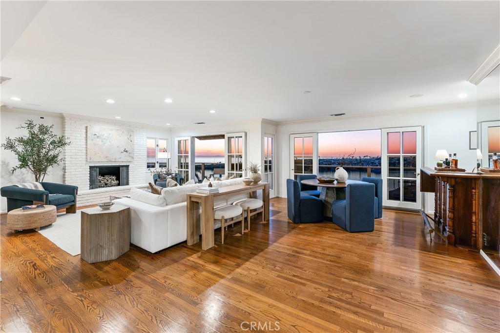 2727 Ocean Boulevard