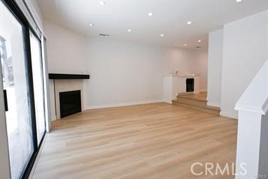 15111 Freeman Avenue 44