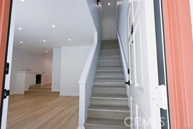 15111 Freeman Avenue 44