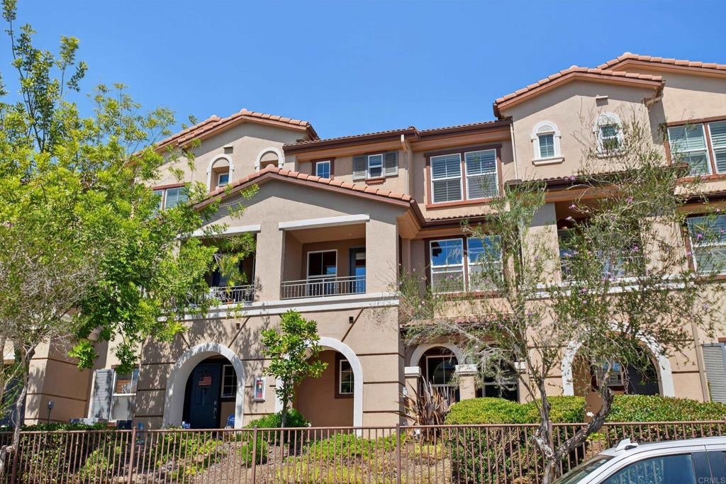 1908 Montilla Street