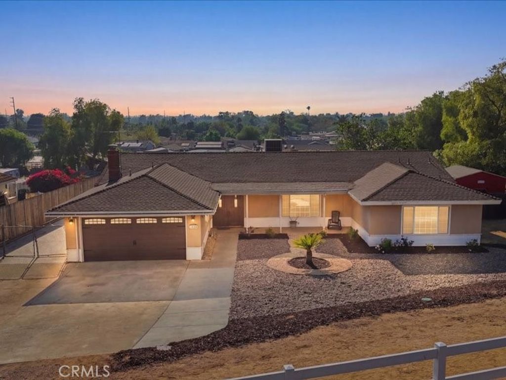 Photo of 1826 Hillside Ave, Norco, CA 92860 (MLS # IV26063597)