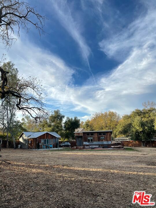 305 S Ventura Street