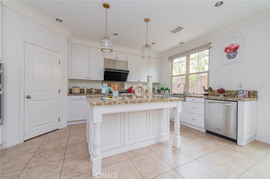 126 Saybrook, Irvine CA 92620 - Photo 13