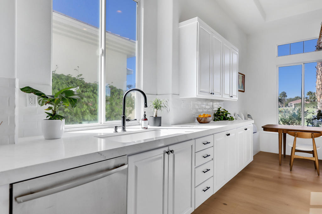 Mountain View CC - Residential Lease