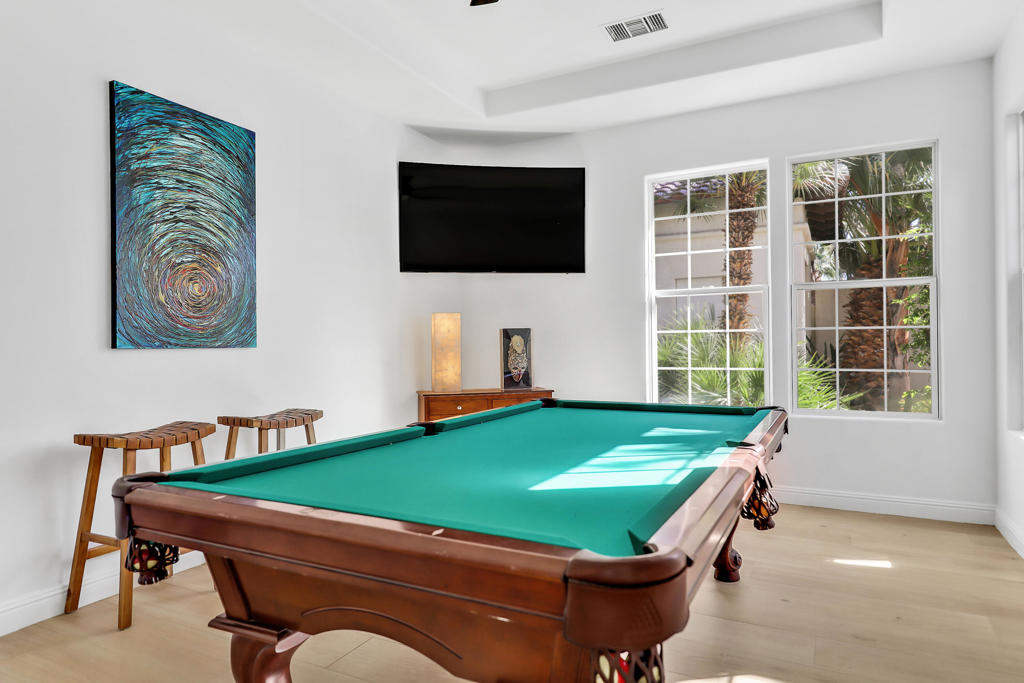 Mountain View CC - Residential Lease