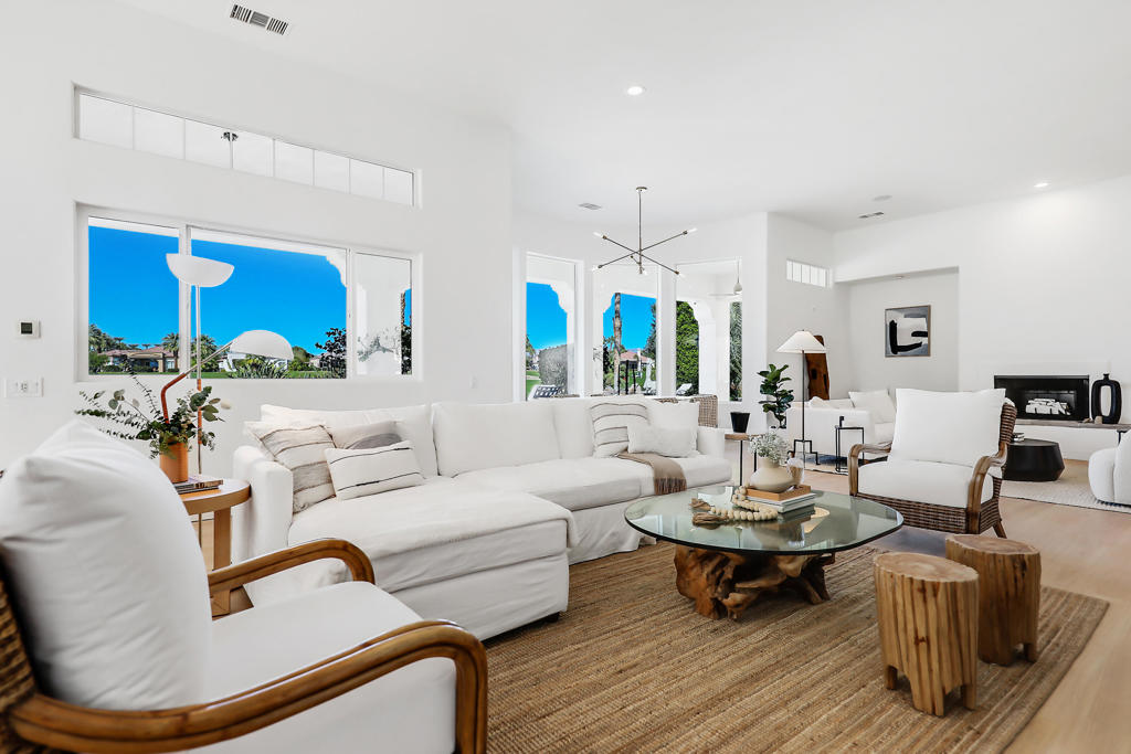 Mountain View CC - Residential Lease