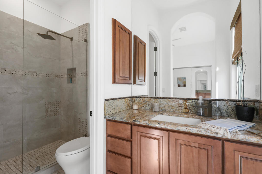 Mountain View CC - Residential Lease