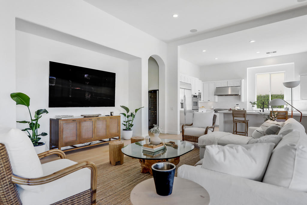 Mountain View CC - Residential Lease