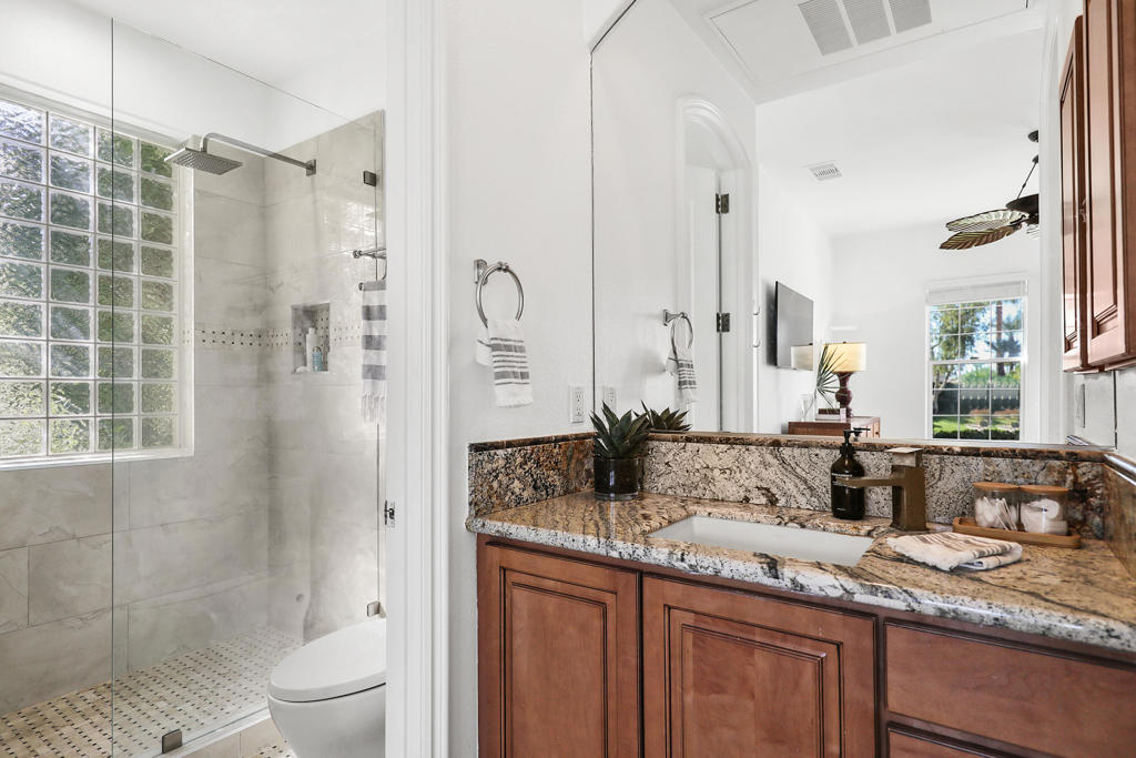 Mountain View CC - Residential Lease
