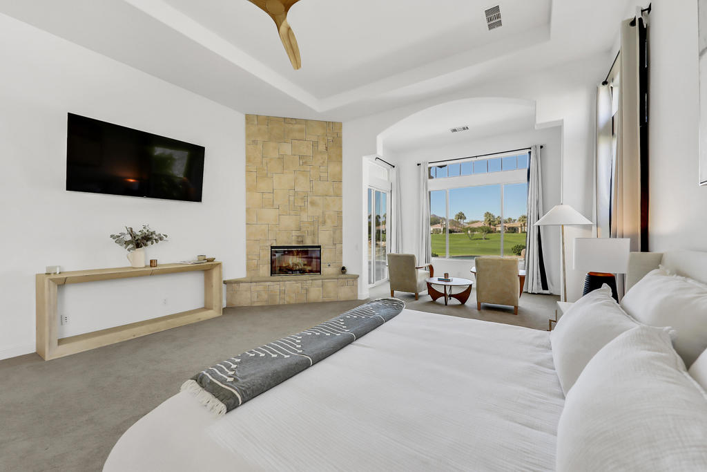 Mountain View CC - Residential Lease