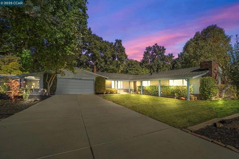 Photo of 544 Verona Ave Ave, Danville, CA 94526 (MLS # 41115545) Photo of 544 Verona Ave Ave, Danville, CA 94526 (MLS # 41115545)